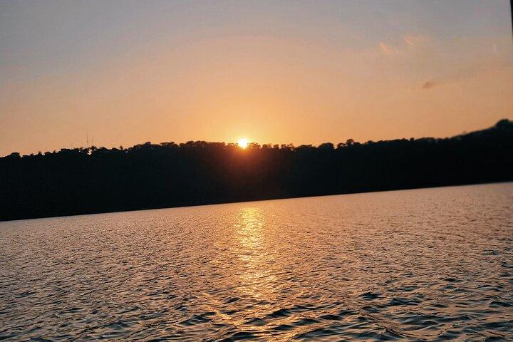 Lake Duluti Luxury Canoe Tour