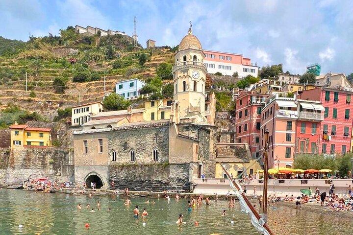 From Florence: 2-Day Combo Tour to Pisa, Cinque Terre & Tuscany