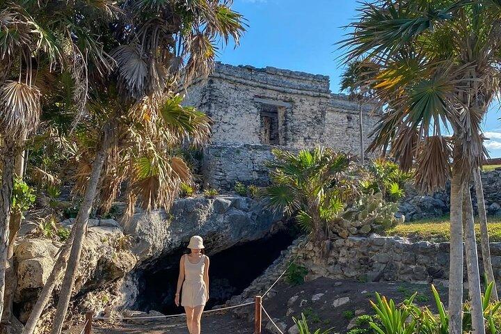 Deluxe Trip to Casa Tortuga Cenotes and Tulum Site from Cancun