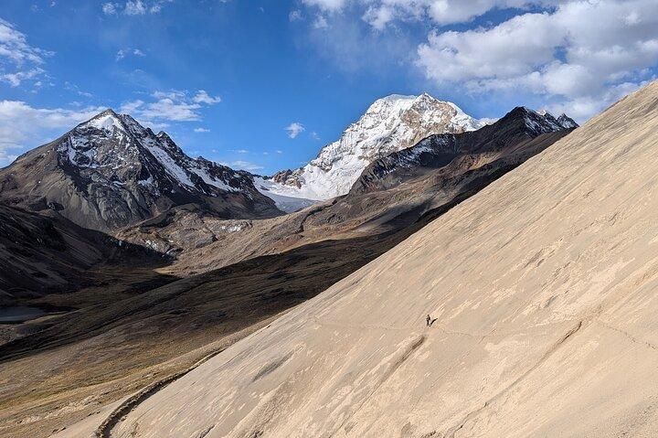 Private 4x4: Huayna Potosí Glacier & Lagoons trek (West side)