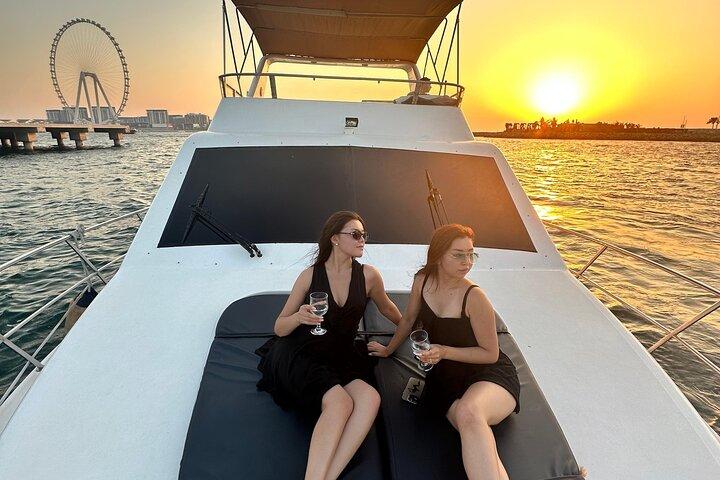 Dubai Marina Yacht Tour Ain Dubai, JBR and Harbour in 1 hour