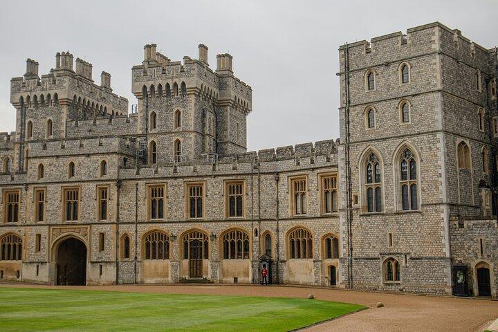 Windsor Castle and Southampton Cruise Port Transfer from London