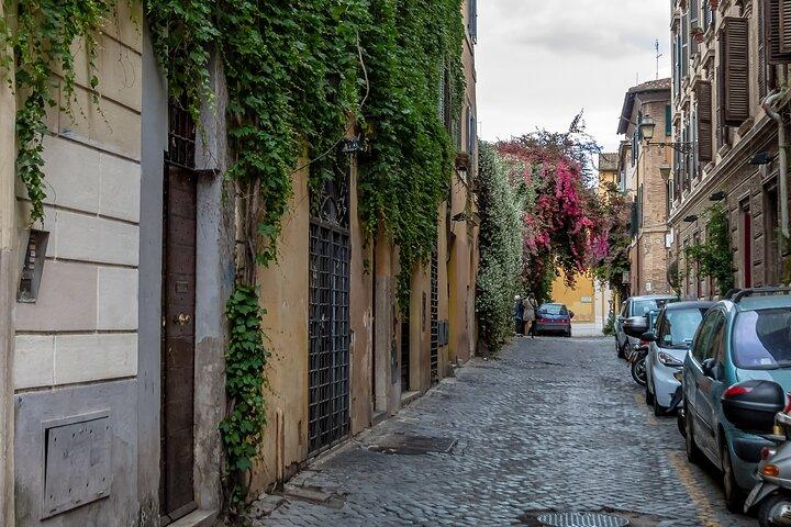 Rome Best Kept Secrets: Self-Guided City Tour