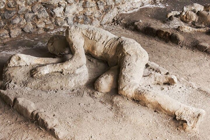 Small-Group Shared Tour Pompeii and Sorrento