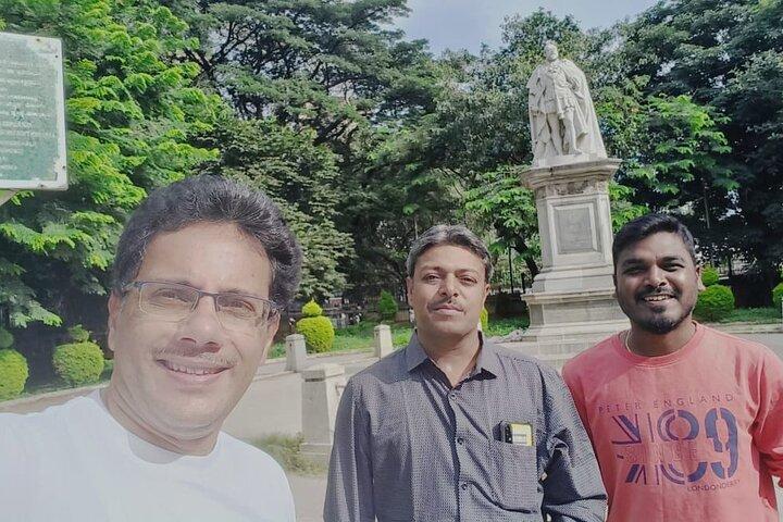 Cubbon Park Walking Tour and Explore Bangalore's Heritage