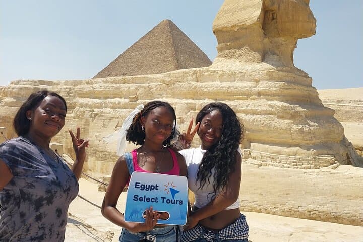 Half day tour to Giza Pyramids and Sphinx