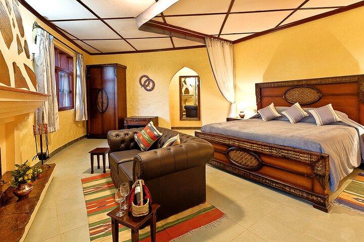 4 Day Masai Mara Lake Naivasha 4X4 Land Cruiser Safari