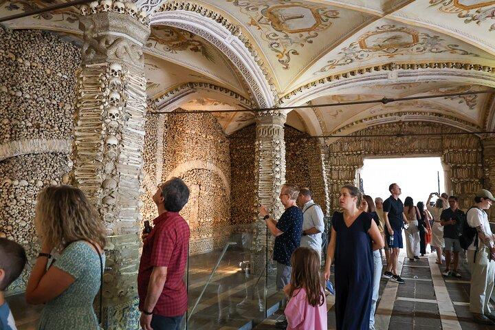 From Lisbon: Évora, Chapel of Bones & Alentejo Wine - Small Group