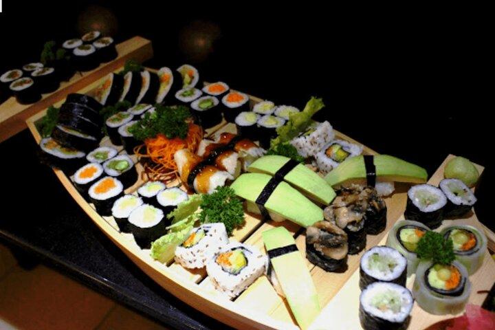 Chiyo Restaurant Dinner with Cat Dance Show