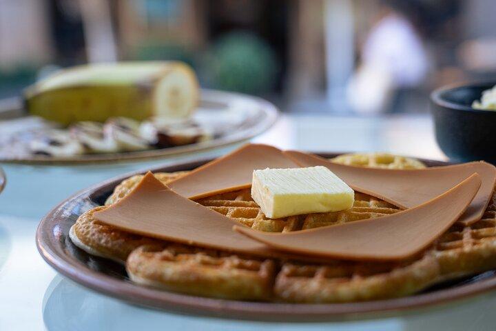 Oslo: Norwegian Food Tour & Hidden Gems City Walk