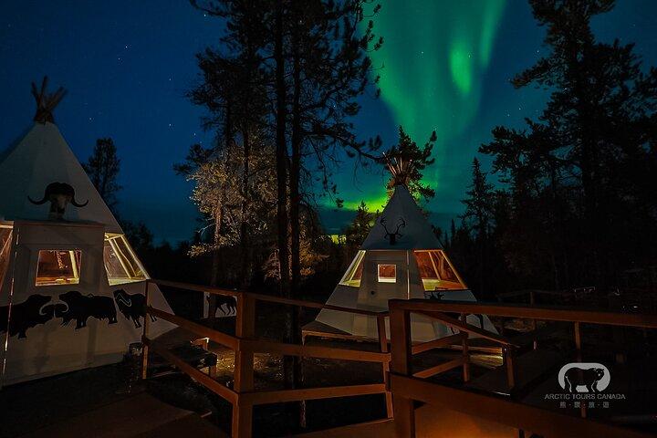 2 - Night Aurora Quest with Glass Tipi Experience