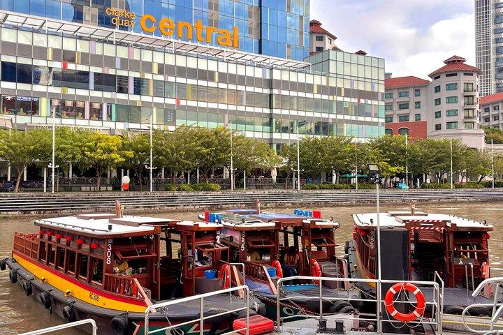 2 Pax Bundle Singapore River Cruise and Stunning Light Shows