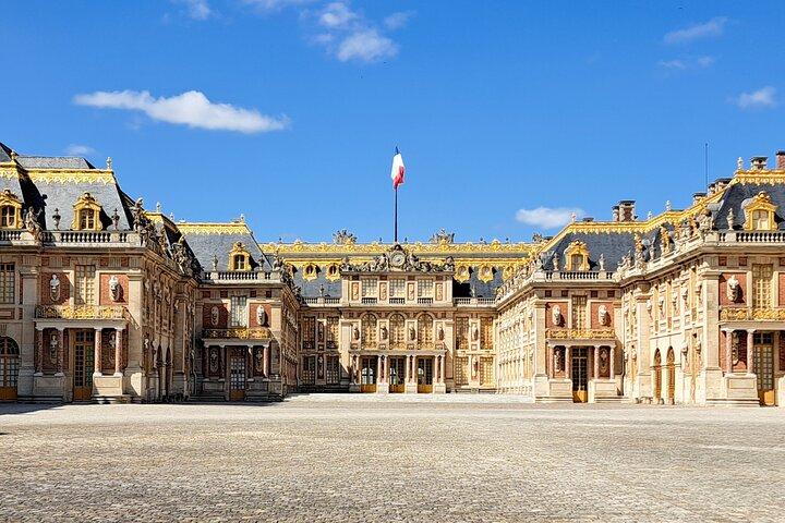 Paris City Pass - Louvre, Eiffel Tower, Versailles & 25+ sights