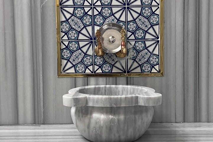 Istanbul: Historic Sifa Turkish Bath in Sultanahmet Square