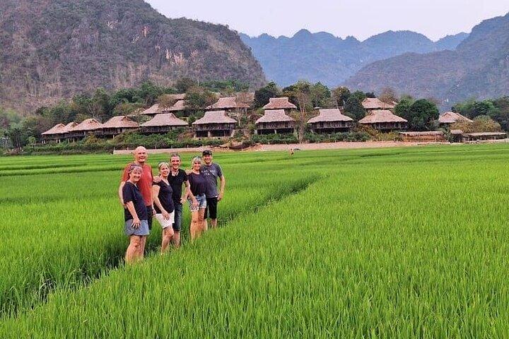 Village Life and Cave Visit in Mai Chau Bike Day Tour