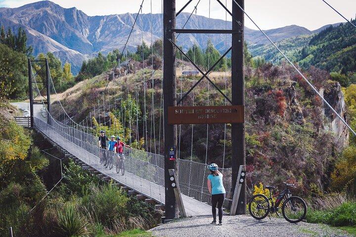 Arrowtown to Queenstown Full-Day Bike Adventure