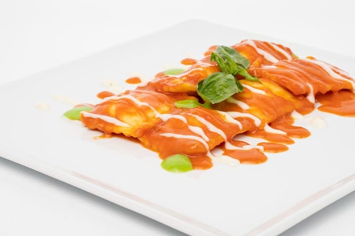 From Vineyard to Table: Wine Tasting & Neapolitan Lunch in Pompei