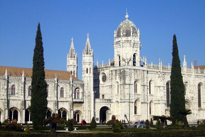 Lisbon Belem and Sintra Tour with Pena and Jeronimos