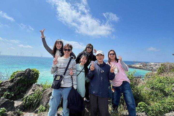 Jeju Private Taxi Tour with Local Driver
