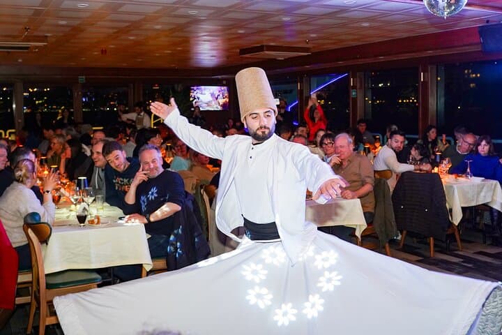 Istanbul Bosphorus Dinner Cruise with Turkish Night Show