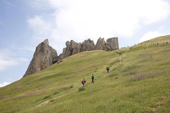 Baku Pink Lake and Beshbarmag Mountains Day Trip
