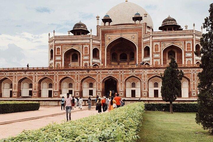 New Delhi: Hazrat Nizamuddin & Humayun Tomb Guided Walking Tour