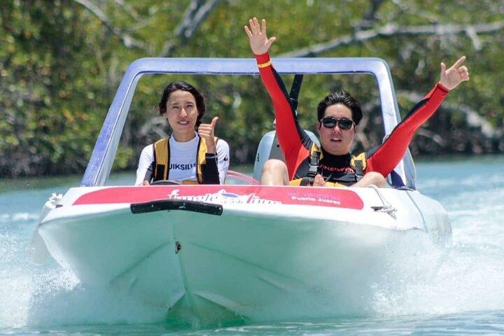 Speedboat and Snorkeling Adventure in Cancun