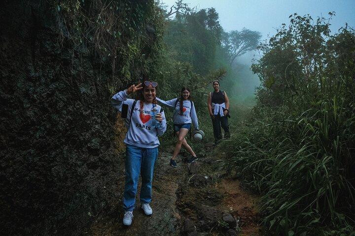 Hiking and hot springs of guadalajara.