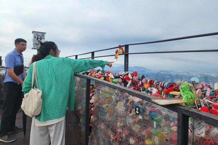 Highlights of Seoul Tour in Seoul: Deoksugung & N Seoul Tower