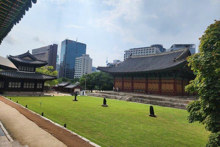 Highlights of Seoul Tour in Seoul: Deoksugung & N Seoul Tower