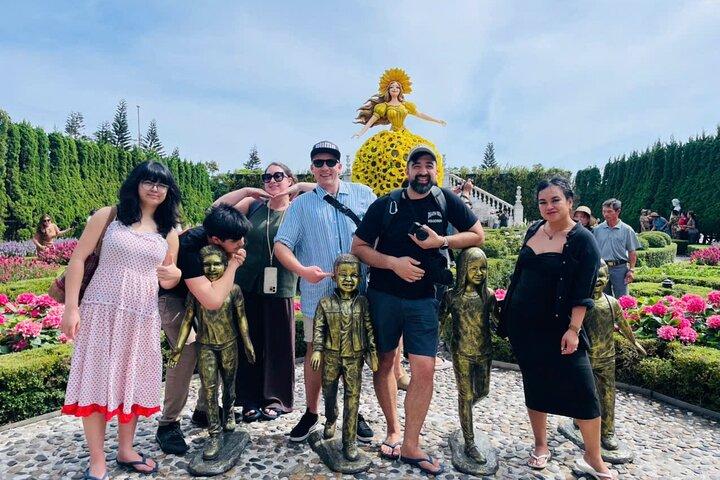 Hoi An/DaNang: Golden Bridge- Ba Na Hills Small Group Day Tour