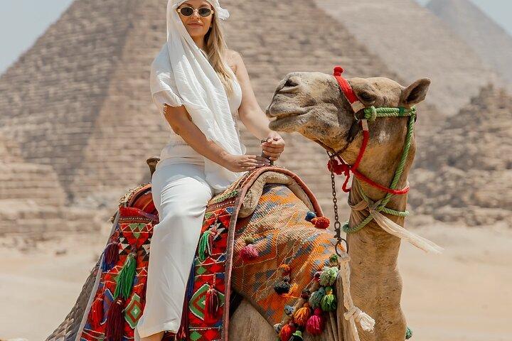 Half Day Tour Giza Pyramids& Great Sphinx with Private Tour Guide