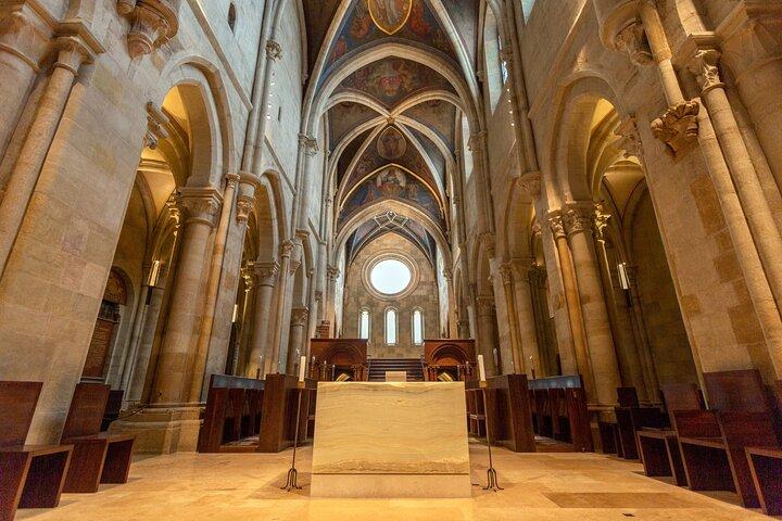 Budapest to Pannonhalma Archabbey Private Tour with Tickets