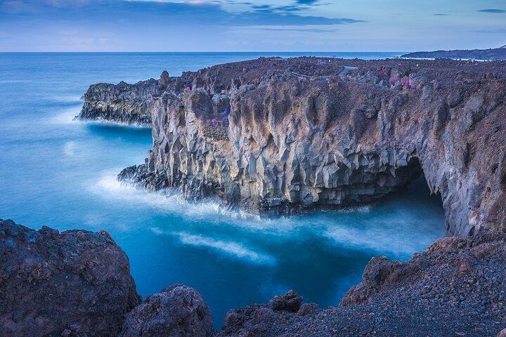 Private tour from Lanzarote: Timanfaya, El Golfo & Los Hervideros