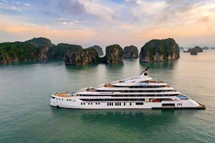 Halong Bay 2D1N 6-Star Luxury Cruise with Pool from Hanoi