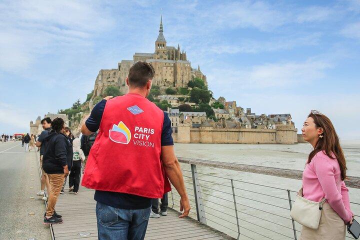 3Day Normandy Mt Saint-Michel & Loire Valley Castles with Pick up