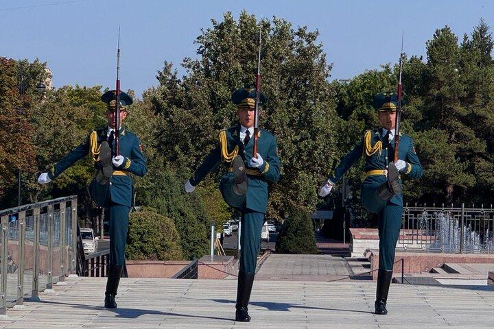 Bishkek : USSR History , Soviet Architects , Statues & Mosaics