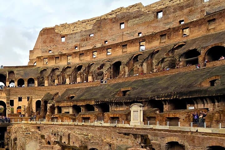 Rome: Colosseum Arena Tour with Palatine Hill and Roman Forum