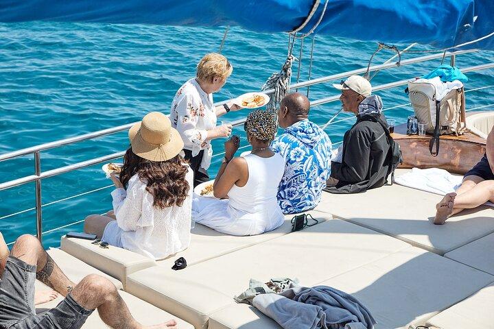 Athens 4-Island Cruise: Agistri, Aegina, Metopi, Salamina & Lunch