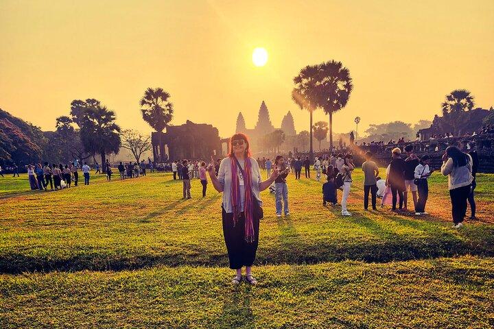 Private Taxi From Siem Reap To Phnom Penh - Angkor Best Driver