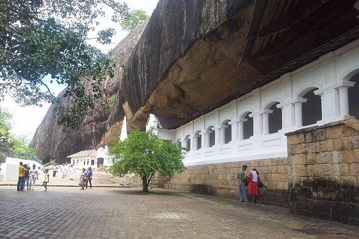 Sri Lanka in 10 Days Culture Wildlife and Beaches