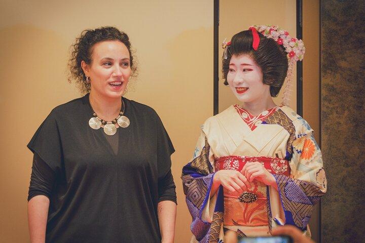 Asakusa 3hr Guided Tour & 1hr Geisha Matcha Experience