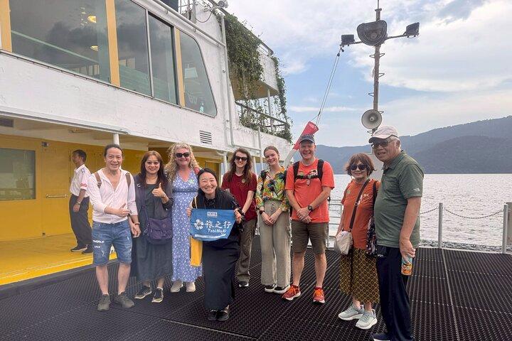 Mt Fuji and Hakone 1-Day Bus Tour Return by Shinkansen