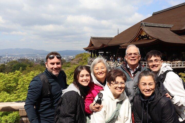 Private Kyoto Early Bird English Tour: Gion(Geisha) & Higashiyama