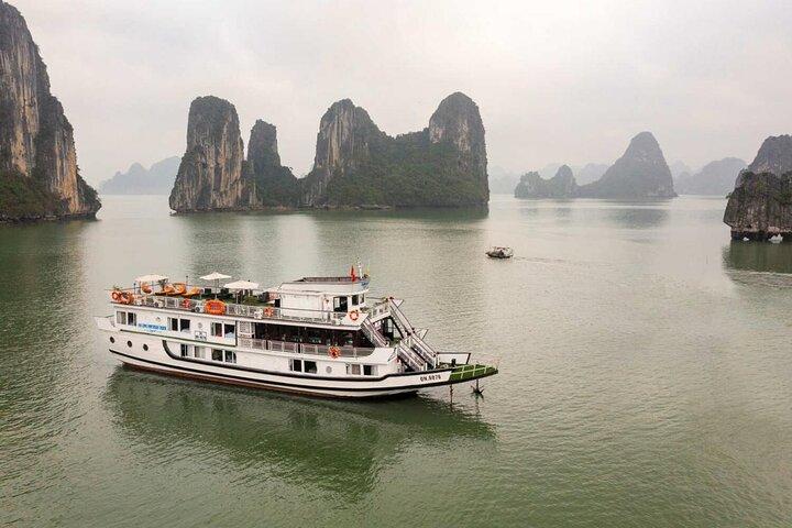 Hanoi to Halong Bay 2D1N Budget-Friendly Overnight Cruise