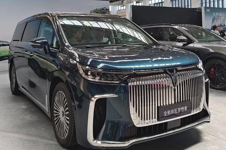 Xi'an Charter Service: Terracotta Warriors & City Tours