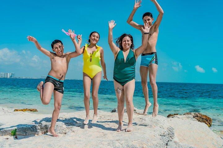 Professional Private Photoshoot in Cancun with Transportation