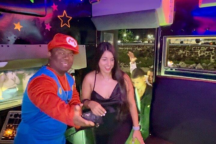 Party Bus - Night Tour en Punta Cana Bares y Discotecas
