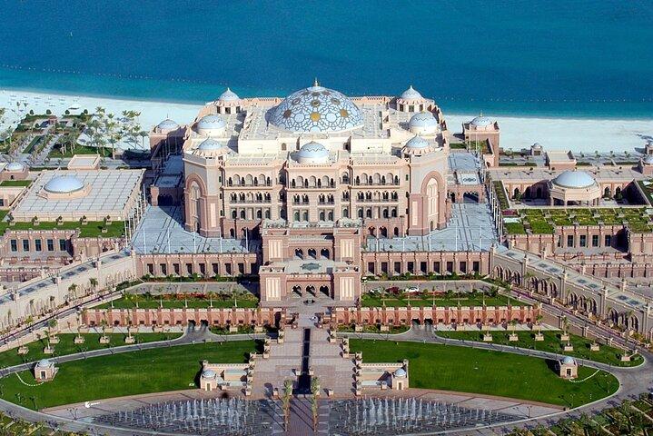 Abu Dhabi Full Day with Lunch Included in Spanish, Portuguese