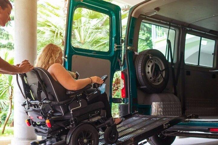 Wheelchair Friendly Private Tour of Barcelona Highlights